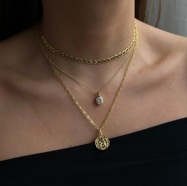 Your Guide to Affordable Party Necklaces That Look Luxe