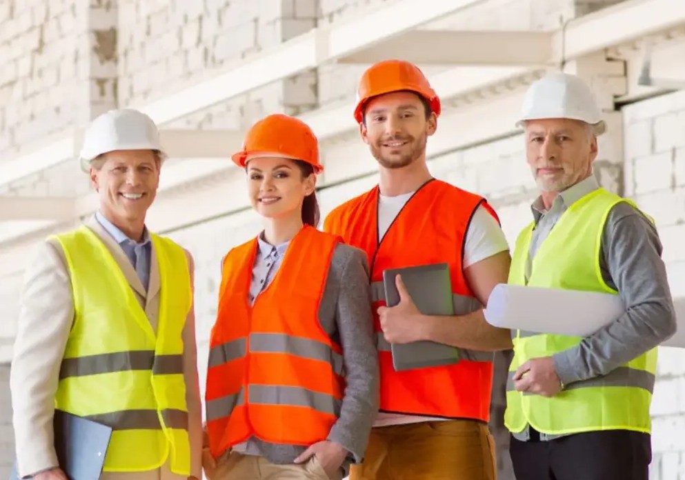 How to Order Custom Safety Vests in Bulk for Your Team